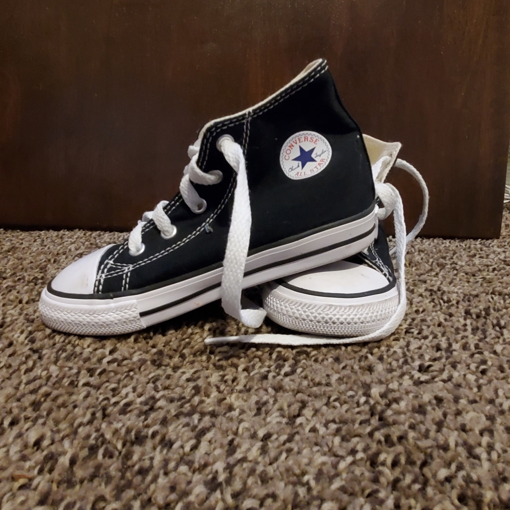 Toddler Converse high tops size 9